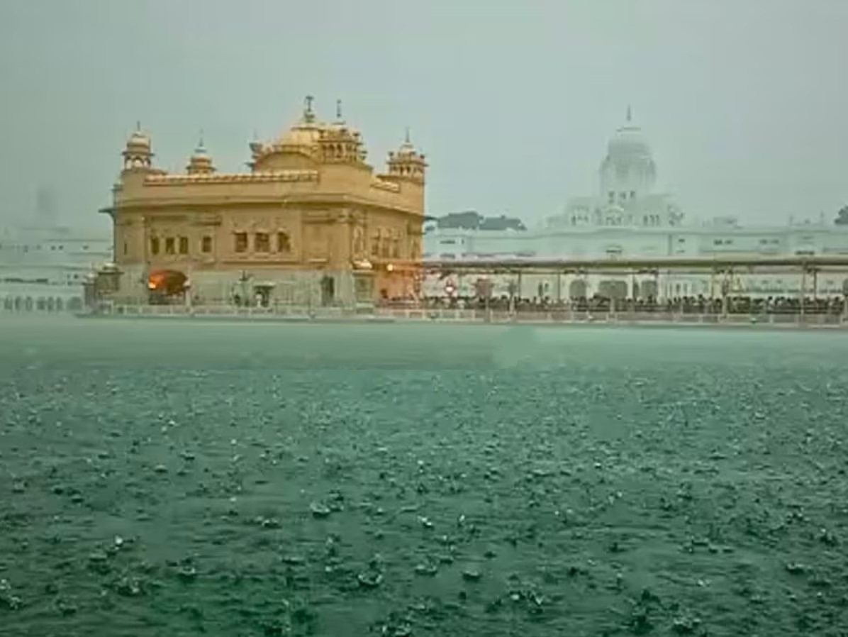 amritsar rain 0208