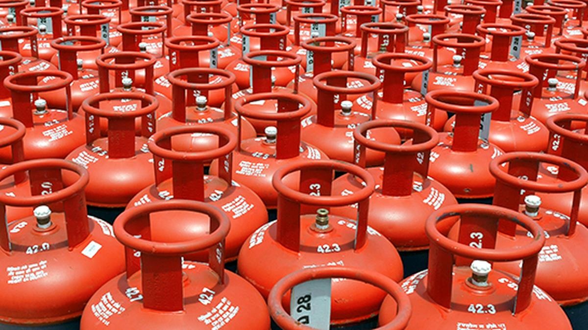 gas cylinders 0105