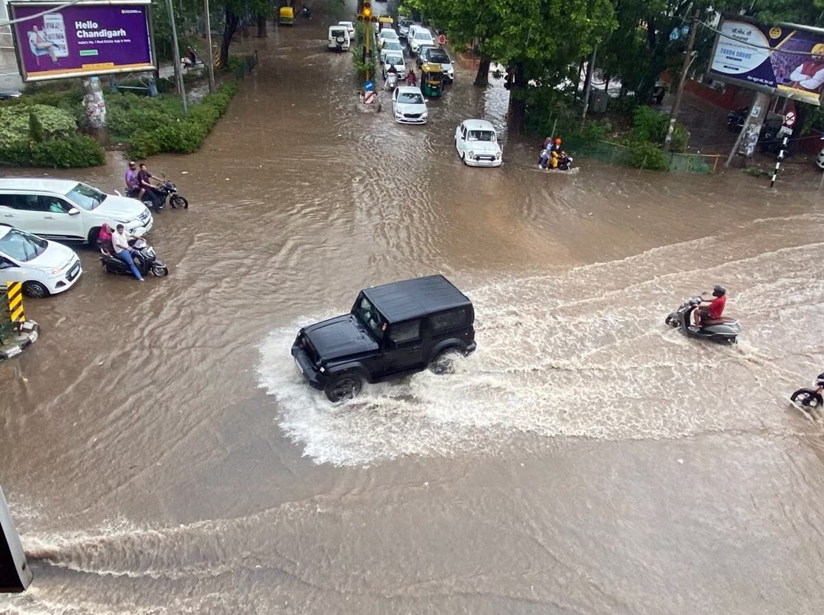 rain chandigarh 1707