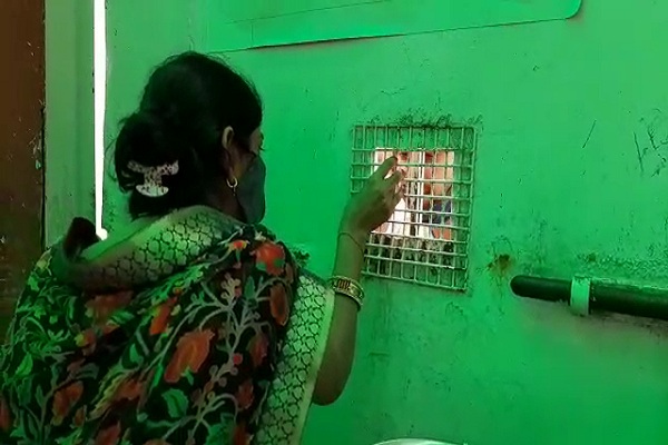 rakhi in jail 1