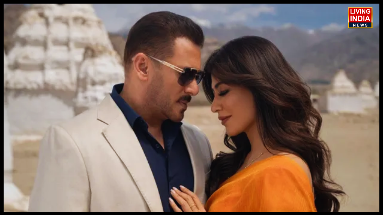 ਬਾਲੀਵੁੱਡ ਦੇ 'ਦਬੰਗ' ਸਟਾਰ ਸਲਮਾਨ ਖਾਨ ਅੱਜਕੱਲ੍ਹ ਆਪਣੀ ਆਉਣ ਵਾਲੀ ਫ਼ਿਲਮ 'Battle of Galwan' ਨੂੰ ਲੈ ਕੇ ਕਾਫ਼ੀ ਸੁਰਖੀਆਂ ਬਟੋਰ ਰਹੇ ਹਨ।