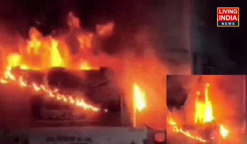 Karnal Fire: करनाल में स्थित करियाणा की में लगी आग, बंद दुकान में अचानक उठी लपटों से अफरा-तफरी  