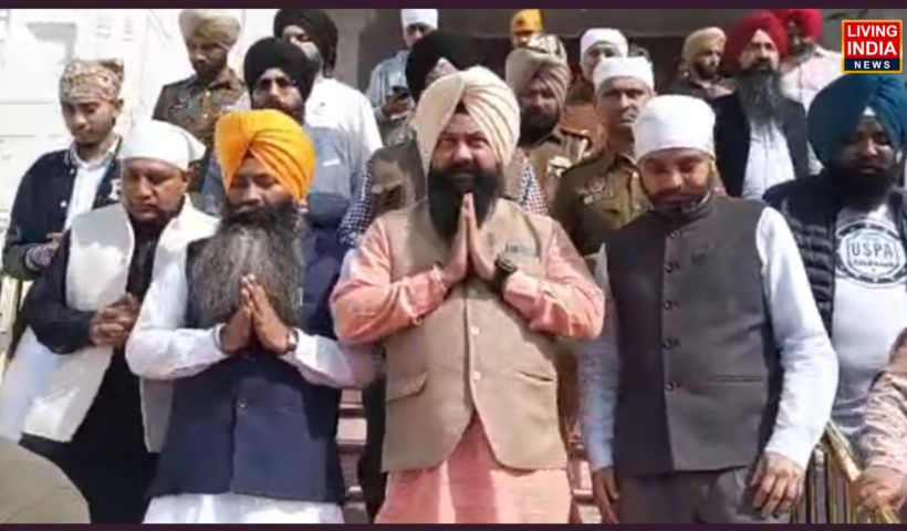 ਪੰਜਾਬ ਰਾਜ ਅਨੁਸੂਚਿਤ ਜਾਤੀਆਂ ਕਮਿਸ਼ਨ ਦੇ ਨਵ-ਨਿਯੁਕਤ ਚੇਅਰਮੈਨ ਜਸਵੀਰ ਸਿੰਘ ਗੜ੍ਹੀ ਅੱਜ ਸੱਚਖੰਡ ਸ੍ਰੀ ਦਰਬਾਰ ਸਾਹਿਬ ਵਿਖੇ ਨਤਮਸਤਕ ਹੋਏ।