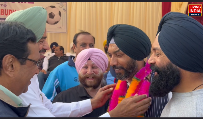 ਸ਼ਹਿਰ ਦੇ ਆਈ.ਟੀ.ਆਈ. (ITI) ਗਰਾਊਂਡ ਵਿਖੇ 12ਵਾਂ ਬਾਬਾ ਬੁੱਧ ਦਾਸ ਜੀ ਯਾਦਗਾਰੀ ਫੁੱਟਬਾਲ ਟੂਰਨਾਮੈਂਟ ਬੜੀ ਧੂਮ-ਧਾਮ ਨਾਲ ਕਰਵਾਇਆ ਗਿਆ।