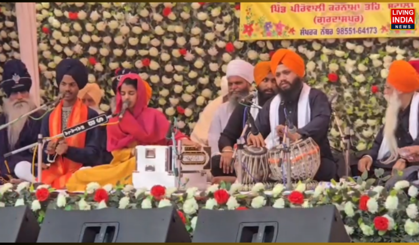 ਸੁਰਾਂ ਦੀ ਮਲਿਕਾ ਅਤੇ ਬਿਹਾਰ ਤੋਂ ਵਿਧਾਇਕਾ ਮੈਥਲੀ ਠਾਕੁਰ ਅੱਜ ਬਟਾਲਾ ਨੇੜਲੇ ਪਿੰਡ ਪੀਰੋ ਵਾਲੀ ਵਿਖੇ ਕਰਵਾਏ ਜਾ ਰਹੇ ਧਾਰਮਿਕ ਸਮਾਗਮ ਵਿੱਚ ਹਾਜ਼ਰੀ ਭਰਨ ਪਹੁੰਚੀ।