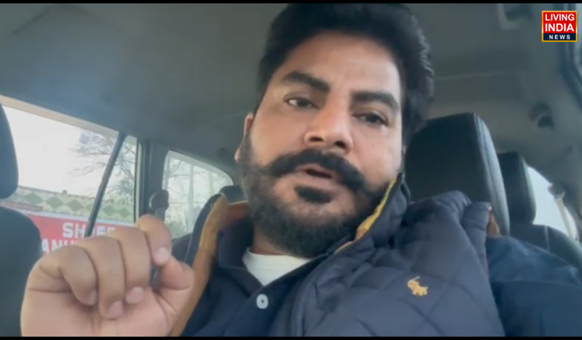 ਪੰਜਾਬ ਵਿੱਚ ਸਰਕਾਰ ਵੱਲੋਂ 'ਗੰਨ ਕਲਚਰ' (ਹਥਿਆਰਾਂ ਦੀ ਪ੍ਰਦਰਸ਼ਨੀ) 'ਤੇ ਲਗਾਈ ਗਈ ਪਾਬੰਦੀ ਦੇ ਬਾਵਜੂਦ ਗਾਇਕਾਂ ਵੱਲੋਂ ਹਥਿਆਰਾਂ ਨੂੰ ਉਤਸ਼ਾਹਿਤ ਕਰਨ ਵਾਲੇ ਗੀਤ ਰਿਲੀਜ਼ ਕਰਨ ਦਾ ਸਿਲਸਿਲਾ ਜਾਰੀ ਹੈ।