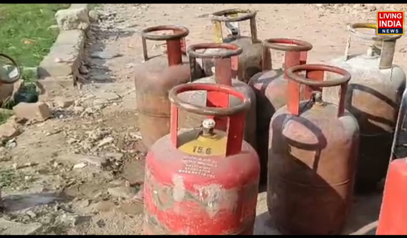 ਮੋਹਾਲੀ ਵਿੱਚ ਇੱਕ ਬੰਦ ਪਏ ਘਰ ਅੰਦਰ ਗੈਸ ਸਿਲੰਡਰ ਫਟਣ ਕਾਰਨ ਭਿਆਨਕ ਹਾਦਸਾ ਵਾਪਰਨ ਦੀ ਖ਼ਬਰ ਸਾਹਮਣੇ ਆਈ ਹੈ। ਇਸ ਧਮਾਕੇ ਦੀ ਲਪੇਟ ਵਿੱਚ ਆਉਣ ਕਾਰਨ ਇੱਕ