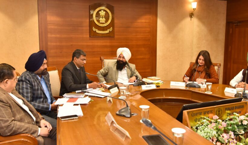 जसवीर सिंह गढ़ी द्वारा पंजाब पुलिस अधिकारियों को एस.सी.एस.टी. एक्ट के बारे में प्रशिक्षण प्रक्रिया को और तेज करने के निर्देश