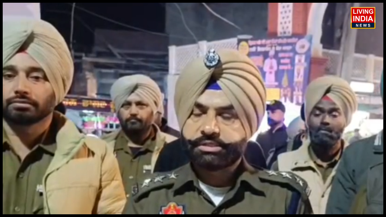ਸਰਹੱਦੀ ਖੇਤਰ ਡੇਰਾ ਬਾਬਾ ਨਾਨਕ ਵਿੱਚ ਅੱਜ ਪੰਜਾਬ ਪੁਲਿਸ ਵੱਲੋਂ ਸੁਰੱਖਿਆ ਪ੍ਰਬੰਧਾਂ ਨੂੰ ਮਜ਼ਬੂਤ ਕਰਨ ਅਤੇ ਲੋਕਾਂ ਵਿੱਚ ਵਿਸ਼ਵਾਸ ਪੈਦਾ ਕਰਨ