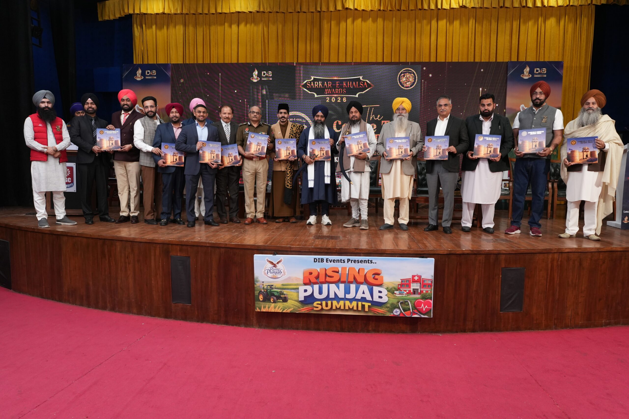 CGC University Mohali: सीजीसी यूनिवर्सिटी, मोहाली में ‘राइजिंग पंजाब समिट’ का आयोजन, कई प्रमुख हस्तियों ने रखें विचार