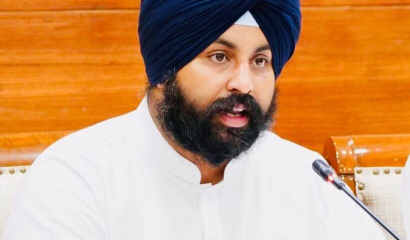 हरजोत सिंह बैंस द्वारा श्री दसमेश अकादमी के खिलाफ गंभीर शिकायतों की जांच और विशेष ऑडिट के आदेश