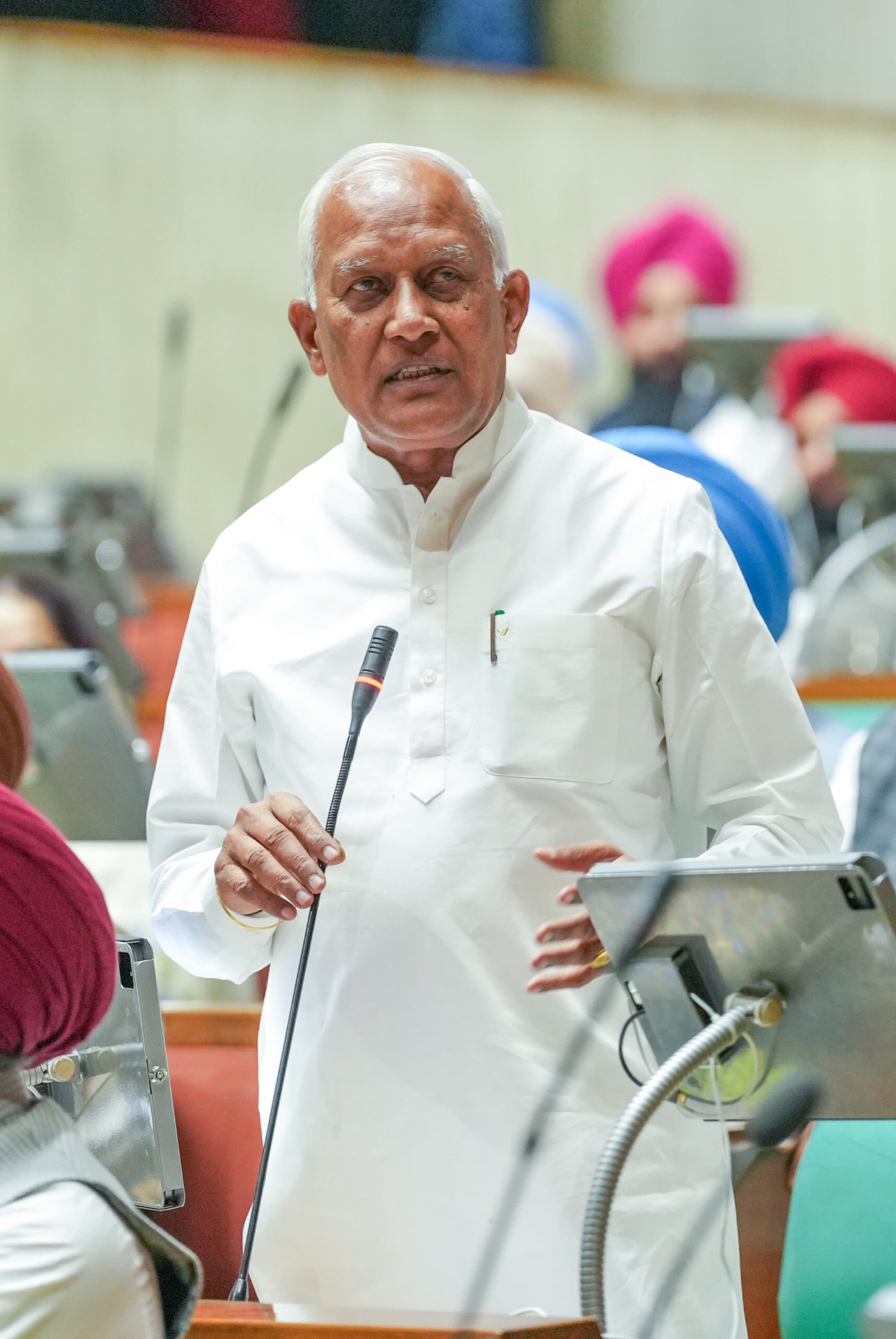 MINING MINISTER BARINDER KUMAR GOYAL COMES DOWN HEAVILY ON LEADER OF OPPOSITION