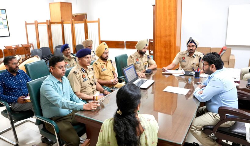 ਡਾ. ਰਵਜੋਤ ਸਿੰਘ ਨੇ ਜੇਲ੍ਹ ਮੰਤਰੀ ਦਾ ਅਹੁਦਾ ਸੰਭਾਲਿਆ; ਪਾਰਟੀ ਦੇ ਕੌਮੀ ਕਨਵੀਨਰ ਅਰਵਿੰਦ ਕੇਜਰੀਵਾਲ ਅਤੇ ਮੁੱਖ ਮੰਤਰੀ ਭਗਵੰਤ ਸਿੰਘ ਮਾਨ ਦਾ ਨਵੀਂ ਜ਼ਿੰਮੇਵਾਰੀ ਲਈ ਕੀਤਾ ਧੰਨਵਾਦ