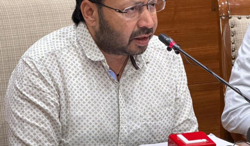 ਭਗਵੰਤ ਮਾਨ ਸਰਕਾਰ ਨੇ ਅਮਰੀਕਾ-ਇਜ਼ਰਾਈਲ-ਈਰਾਨ ਟਕਰਾਅ ਦੌਰਾਨ ਮੱਧ ਏਸ਼ੀਆ ਅਤੇ ਮੱਧ ਪੂਰਬ ਵਿੱਚ ਫਸੇ ਪੰਜਾਬੀਆਂ ਦੀ ਸਹਾਇਤਾ ਲਈ 24x7 ਕਾਰਜਸ਼ੀਲ ਹੈਲਪਲਾਈਨ ਜਾਰੀ ਕੀਤੀਆਂ: ਡਾ: ਰਵਜੋਤ ਸਿੰਘ