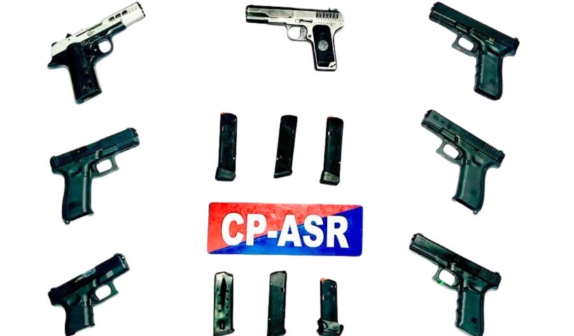  ਸਰਹੱਦ ਪਾਰ ਦੇ ਹਥਿਆਰ ਤਸਕਰੀ ਮਾਡਿਊਲ ਦਾ ਪਰਦਾਫਾਸ਼, ਨਾਬਾਲਗ ਸਮੇਤ ਛੇ ਦੋਸ਼ੀ ਅੰਮ੍ਰਿਤਸਰ ਵਿੱਚ ਕਾਬੂ; ਸੱਤ ਆਧੁਨਿਕ ਪਿਸਤੌਲ ਵੀ ਕੀਤੇ ਬਰਾਮਦ