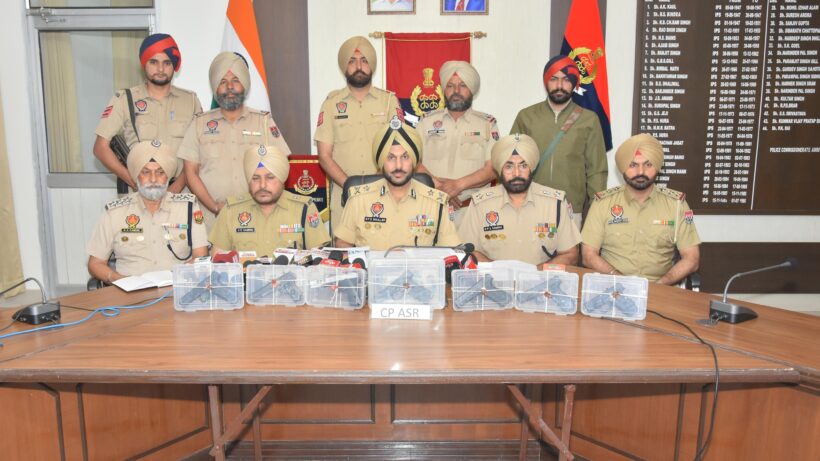 JUVENILE AMONG SIX LINKED TO CROSS BORDER ILLEGAL ARMS SMUGGLING MODULE HELD IN AMRITSAR; SEVEN SOPHISTICATED PISTOLS RECOVERED