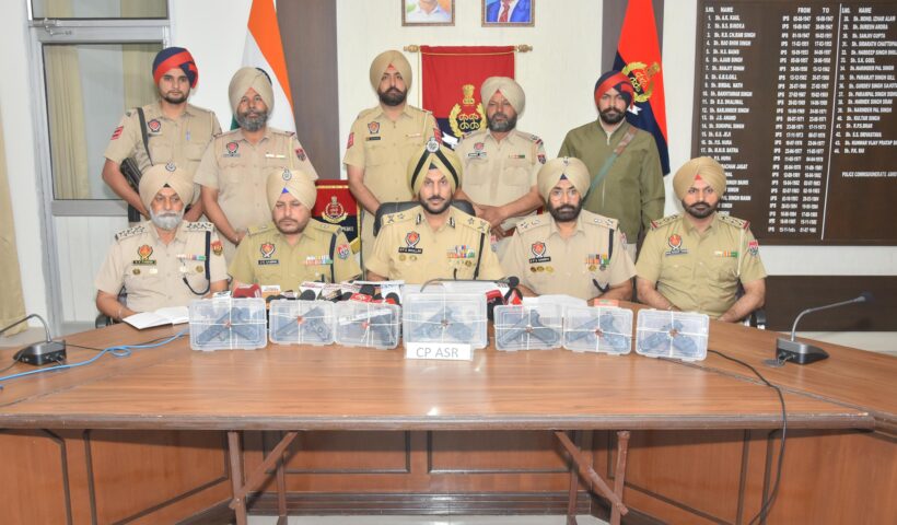 JUVENILE AMONG SIX LINKED TO CROSS BORDER ILLEGAL ARMS SMUGGLING MODULE HELD IN AMRITSAR; SEVEN SOPHISTICATED PISTOLS RECOVERED
