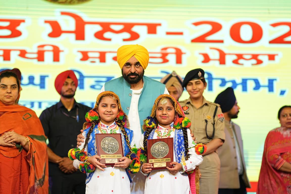 ਪਿਛਲੀਆਂ ਸਰਕਾਰਾਂ ਦੀ ਨਾਕਾਮੀ ਕਾਰਨ ਸੱਭਿਆਚਾਰਕ ਮੇਲੇ ਲੱਗਣੋਂ ਹਟ ਗਏ ਸਨ, ਹੁਣ ‘ਰੰਗਲੇ ਪੰਜਾਬ’ ਦੇ ਰੰਗ ਦਿਸਣ ਲੱਗੇ ਹਨ: ਮੁੱਖ ਮੰਤਰੀ ਭਗਵੰਤ ਸਿੰਘ ਮਾਨ