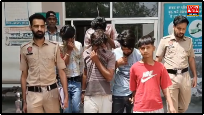 ਸਥਾਨਕ ਥਾਣਾ ਨੰਬਰ 1 ਦੀ ਪੁਲਿਸ ਨੇ ਨਸ਼ਾ ਤਸਕਰੀ ਖਿਲਾਫ ਚਲਾਈ ਮੁਹਿੰਮ ਤਹਿਤ ਇੱਕ ਅਹਿਮ ਸਫਲਤਾ ਹਾਸਲ ਕਰਦਿਆਂ 4 ਨੌਜਵਾਨਾਂ ਨੂੰ ਹੈਰੋਇਨ ਸਮੇਤ