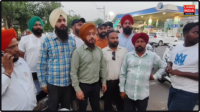 ਆਉਣ ਵਾਲੀਆਂ ਨਗਰ ਕੌਂਸਲ ਚੋਣਾਂ ਤੋਂ ਪਹਿਲਾਂ ਹੀ ਨਾਭਾ ਨਗਰ ਕੌਂਸਲ ਦਾ ਦਫ਼ਤਰ ਰਾਜਨੀਤਿਕ ਅਖਾੜਾ ਬਣਦਾ ਨਜ਼ਰ ਆ ਰਿਹਾ ਹੈ। ਅੱਜ ਉਸ ਸਮੇਂ ਹਾਲਾਤ ਤਣਾਅਪੂਰਨ