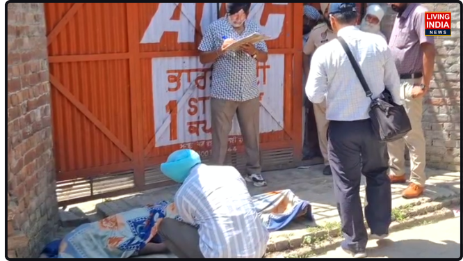 ਬੇਗੋਵਾਲ ਰੋਡ 'ਤੇ ਸਥਿਤ ਨਡਾਲਾ ਅਨਾਜ ਮੰਡੀ ਵਿੱਚ ਉਸ ਸਮੇਂ ਦਹਿਸ਼ਤ ਫੈਲ ਗਈ ਜਦੋਂ ਇੱਕ ਪ੍ਰਵਾਸੀ ਮਜ਼ਦੂਰ ਦਾ ਉਸਦੇ ਹੀ ਸਾਥੀ ਵੱਲੋਂ ਬੇਰਹਿਮੀ ਨਾਲ ਕਤਲ ਕਰ