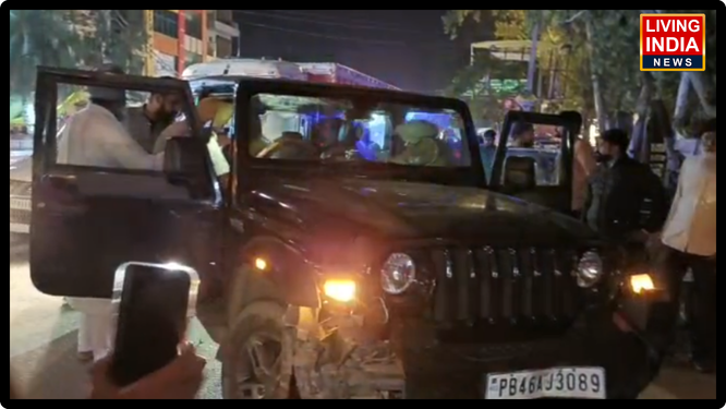 ਤਰਨ ਤਾਰਨ-ਅੰਮ੍ਰਿਤਸਰ ਬਾਈਪਾਸ 'ਤੇ ਸਥਿਤ ਸ਼ਹਿਰ ਦੇ ਮੁੱਖ ਪ੍ਰਵੇਸ਼ ਦੁਆਰ ਦੇ ਨੇੜੇ ਅੱਜ ਇੱਕ ਬੇਹੱਦ ਦਰਦਨਾਕ ਸੜਕ ਹਾਦਸਾ ਵਾਪਰਨ ਦੀ ਖ਼ਬਰ ਸਾਹਮਣੇ ਆਈ ਹੈ।