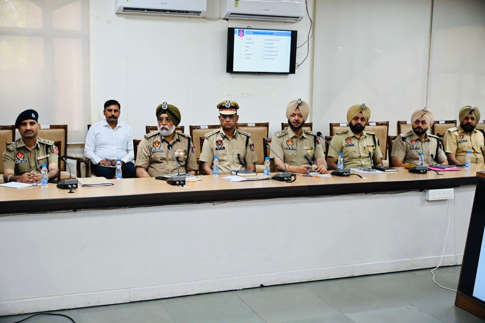 Dr. Ravjot Singh reviews functioning of Prisons Department, holds meeting with Jail Superintendents