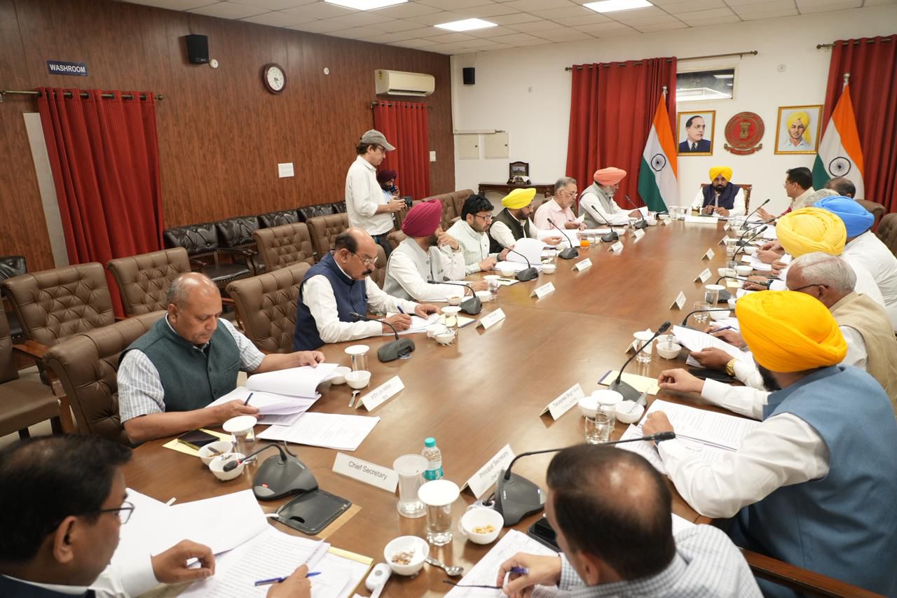 मुख्यमंत्री मान की अगुवाई में मंत्रिमंडल ने श्री गुरु ग्रंथ साहिब की बेअदबी रोकने और सज़ाओं को और सख्त बनाने के लिए कानून में संशोधन को मंजूरी 