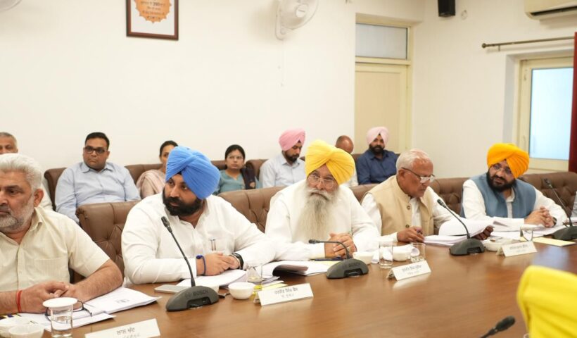 ਜਾਗਤ ਜੋਤਿ ਸ੍ਰੀ ਗੁਰੂ ਗ੍ਰੰਥ ਸਾਹਿਬ ਸਤਿਕਾਰ (ਸੋਧ) ਬਿੱਲ-2026 ਵਿੱਚ ਸ੍ਰੀ ਗੁਰੂ ਗ੍ਰੰਥ ਸਾਹਿਬ ਜੀ ਦੀ ਬੇਅਦਬੀ ਰੋਕਣ ਅਤੇ ਪਵਿੱਤਰਤਾ ਕਾਇਮ ਰੱਖਣ ਲਈ ਉਮਰ ਕੈਦ ਸਮੇਤ ਸਖਤ਼ ਸਜ਼ਾਵਾਂ ਦੀ ਵਿਵਸਥਾ