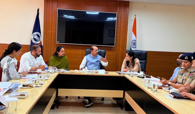 Cabinet Minister Mohinder Bhagat reviews progress of ‘Rangla Punjab’ development grants in S.A.S. Nagar