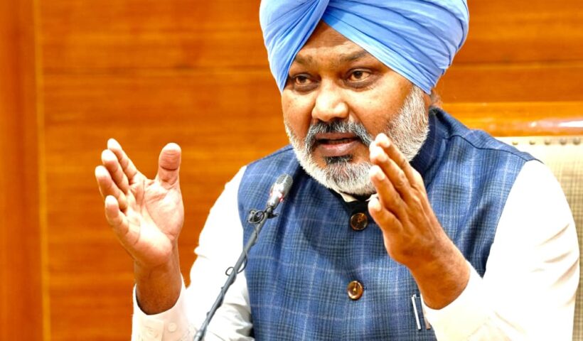 ਭਗਵੰਤ ਮਾਨ ਸਰਕਾਰ ਦਾ ਬੇਅਦਬੀ ਵਿਰੋਧੀ ਬਿੱਲ ਰਾਜਪਾਲ ਦੀ ਮਨਜ਼ੂਰੀ ਨਾਲ ਕਾਨੂੰਨ ਬਣਿਆ, ਕਮਜ਼ੋਰ ਕਾਨੂੰਨਾਂ ਅਤੇ ਸਿਆਸੀ ਪੁਸ਼ਤਪਨਾਹੀ ਦੇ ਯੁੱਗ ਦਾ ਹੋਇਆ ਅੰਤ: ਹਰਪਾਲ ਸਿੰਘ ਚੀਮਾ