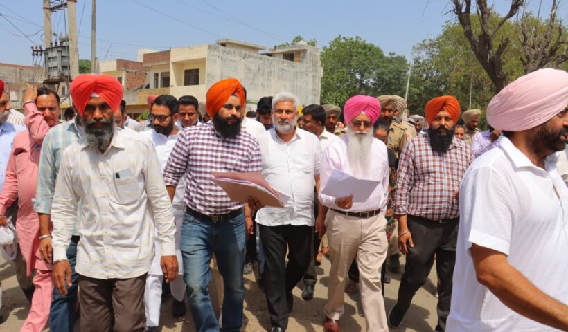 ਖ਼ੁਰਾਕ, ਸਿਵਲ ਸਪਲਾਈ ਤੇ ਖਪਤਕਾਰ ਮਾਮਲੇ ਮੰਤਰੀ ਲਾਲ ਚੰਦ ਕਟਾਰੂਚੱਕ ਨੇ ਭਗਤਾਂਵਾਲਾ ਦਾਣਾ ਮੰਡੀ ਵਿੱਚ ਕਣਕ ਦੀ ਚੱਲ ਰਹੀ ਖ਼ਰੀਦ ਦਾ ਜਾਇਜ਼ਾ ਲਿਆ