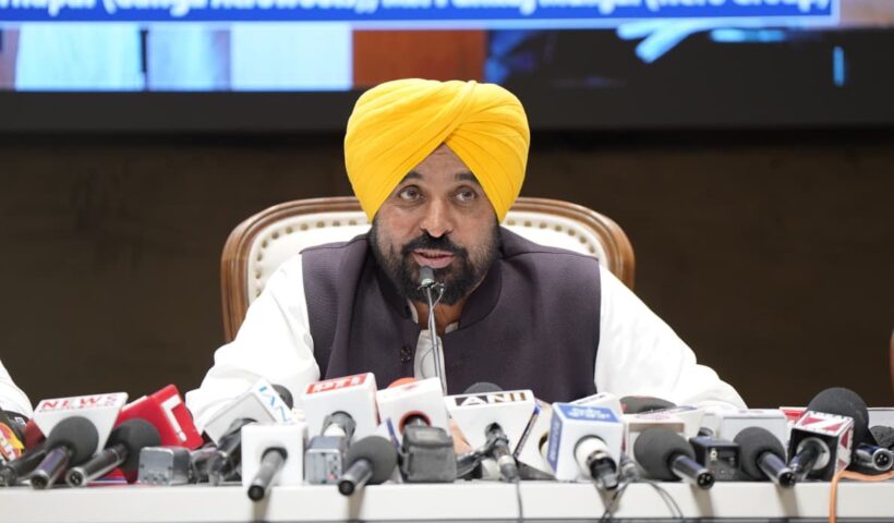 ਭਗਵੰਤ ਮਾਨ ਸਰਕਾਰ ਦੀ ‘ਮੁੱਖ ਮੰਤਰੀ ਸਿਹਤ ਯੋਜਨਾ’ ਤਹਿਤ ਗੋਡੇ ਬਦਲਣ ਦੀਆਂ 4,600 ਸਰਜਰੀਆਂ ਕੀਤੀਆਂ, ਕੈਸ਼ਲੈੱਸ ਸਰਜਰੀ ਨਾਲ ਹਜ਼ਾਰਾਂ ਲੋਕਾਂ ਦੀ ਤੁਰਨ-ਫਿਰਨ ਦੀ ਸਮਰੱਥਾ ਮੁੜ ਬਹਾਲ