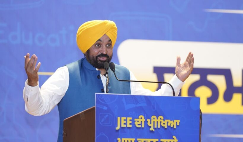 ਆਸਟ੍ਰੇਲੀਆ ਤੋਂ ਡਿਪੋਰਟ ਕੀਤੇ ਜਾ ਰਹੇ ਪੰਜਾਬ ਦੇ 11 ਲੋਕਾਂ ਦੇ ਦਿੱਲੀ ਹਵਾਈ ਅੱਡੇ 'ਤੇ ਪਹੁੰਚਣ ਸਮੇਂ ਪੰਜਾਬ ਸਰਕਾਰ ਦੇ ਅਧਿਕਾਰੀ ਮੌਕੇ 'ਤੇ ਮੌਜੂਦ ਰਹਿਣਗੇ: ਮੁੱਖ ਮੰਤਰੀ ਭਗਵੰਤ ਸਿੰਘ ਮਾਨ