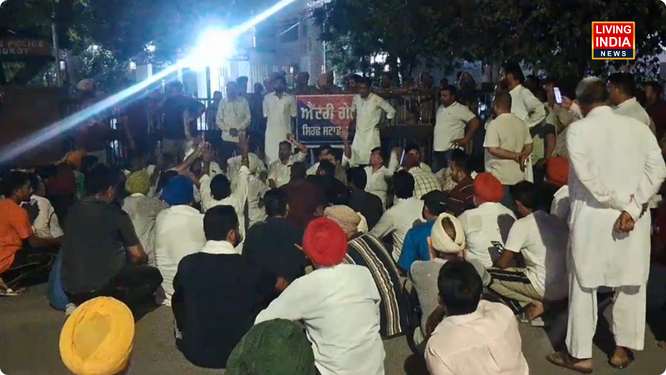 ਫਰੀਦਕੋਟ ਵਿੱਚ ਨਗਰ ਕੌਂਸਲ ਚੋਣਾਂ ਦੀ ਨਾਮਜ਼ਦਗੀ ਪ੍ਰਕਿਰਿਆ ਦੌਰਾਨ ਸਿਆਸੀ ਮਾਹੌਲ ਪੂਰੀ ਤਰ੍ਹਾਂ ਭਖ ਗਿਆ ਹੈ। ਬੀਤੀ ਦੇਰ ਰਾਤ ਪੁਲਿਸ ਵੱਲੋਂ ਸ਼੍ਰੋਮਣੀ ਅਕਾਲੀ ਦਲ