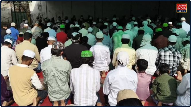ਪੂਰੇ ਵਿਸ਼ਵ ਭਰ ਦੀ ਤਰ੍ਹਾਂ ਖੰਨਾ ਸ਼ਹਿਰ ਵਿੱਚ ਵੀ ਈਦ-ਉਲ-ਅਜ਼ਹਾ (ਬਕਰੀਦ) ਦਾ ਪਵਿੱਤਰ ਤਿਉਹਾਰ ਮੁਸਲਿਮ ਭਾਈਚਾਰੇ ਵੱਲੋਂ ਬੜੀ ਹੀ ਧੂਮ-ਧਾਮ, ਸ਼ਰਧਾ