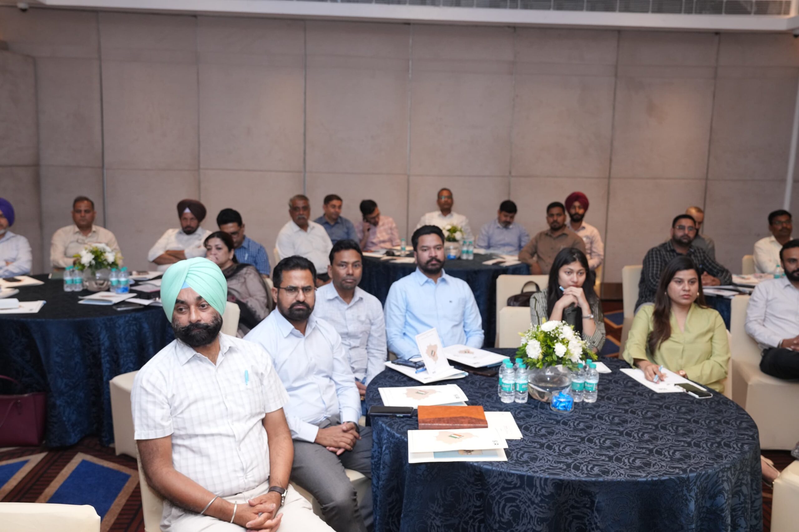 ਸੀ.ਈ.ਓ. ਪੰਜਾਬ ਵੱਲੋਂ ਵੋਟਾਂ ਦੀ ਗਿਣਤੀ ਸਬੰਧੀ ਪ੍ਰਣਾਲੀ ਦੀ ਮਜ਼ਬੂਤੀ ਬਾਰੇ ਵਰਕਸ਼ਾਪ, ਵੱਖ-ਵੱਖ ਲੋਕਤੰਤਰਿਕ ਦੇਸ਼ਾਂ ਦੀ ਚੋਣ ਪ੍ਰਣਾਲੀ ਨਾਲ ਕੀਤੇ ਗਏ ਤੁਲਨਾਤਮਕ