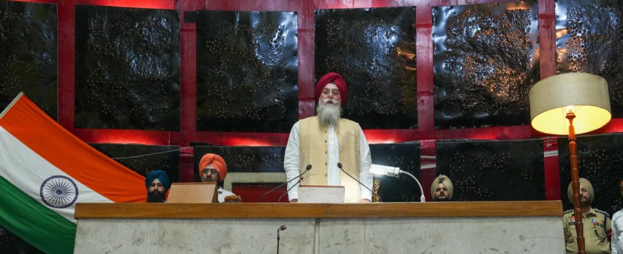 ਪੰਜਾਬ ਵਿਧਾਨ ਸਭਾ ਵੱਲੋਂ ਵਿਛੜੀਆਂ ਰੂਹਾਂ ਨੂੰ ਸ਼ਰਧਾਂਜਲੀ