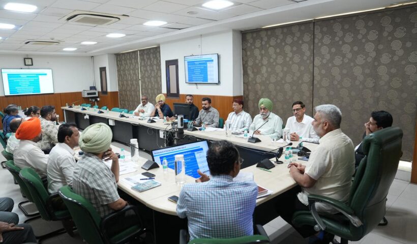 Union Government not doing enough to address space shortage in mandis: Lal Chand Kataruchak