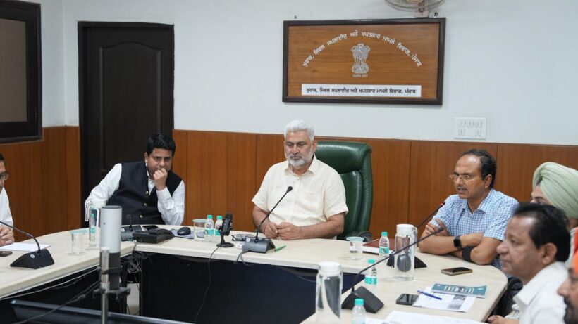 केंद्र सरकार मंडियों में जगह की कमी को पूरा करने के लिए जरूरी सहयोग नहीं दे रही : लाल चंद कटारूचक्क