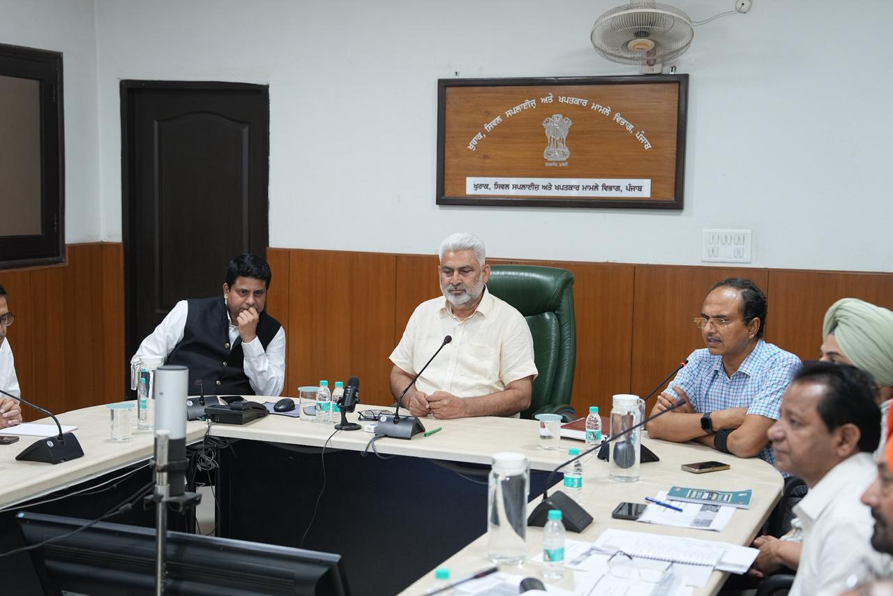 केंद्र सरकार मंडियों में जगह की कमी को पूरा करने के लिए जरूरी सहयोग नहीं दे रही : लाल चंद कटारूचक्क