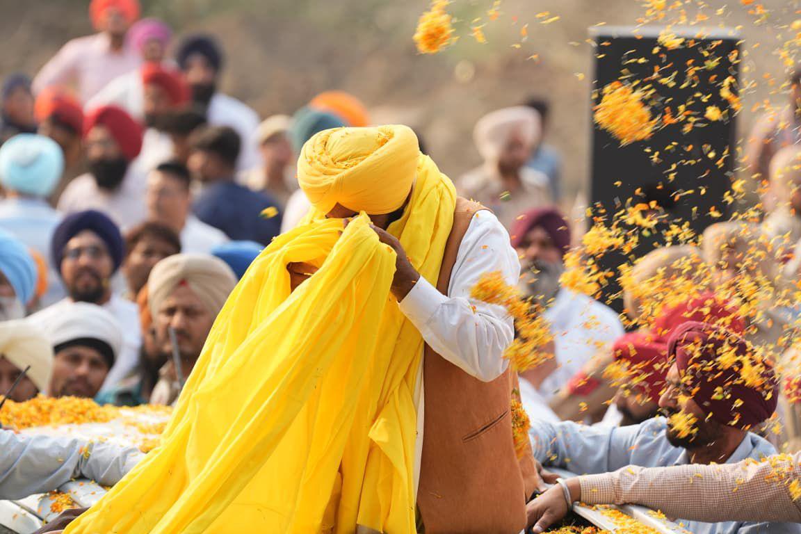 ਅਕਾਲੀਆਂ ਨੇ ਬੇਅਦਬੀ ਦੀ ਆਗਿਆ ਦਿੱਤੀ ਅਤੇ ਦੋਸ਼ੀਆਂ ਨੂੰ ਬਚਾ ਕੇ ਰੱਖਿਆ, ਅੱਜ ਉਹ 25 ਲੋਕਾਂ ਨੂੰ ਵੀ ਇਕੱਠੇ ਨਹੀਂ ਕਰ ਸਕਦੇ: ਮੁੱਖ ਮੰਤਰੀ ਭਗਵੰਤ ਸਿੰਘ ਮਾਨ