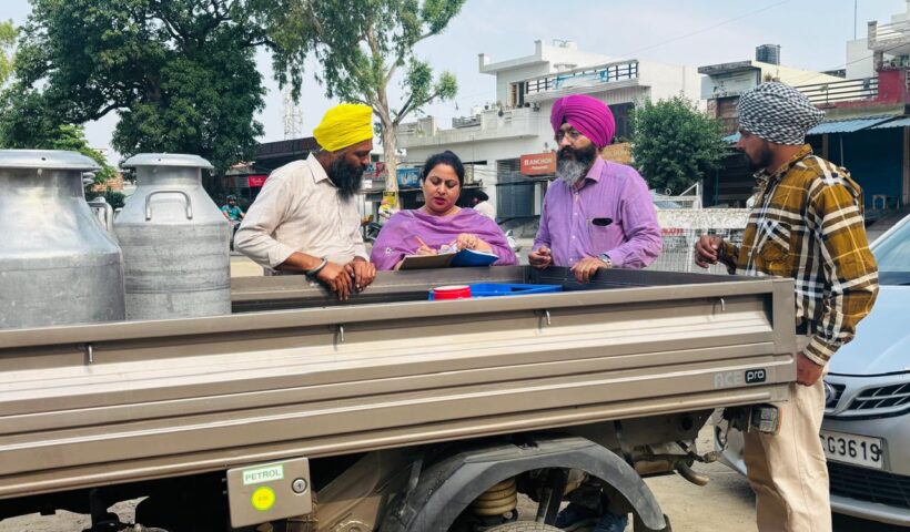 ਪੰਜਾਬ ਭਰ ਵਿੱਚ ਦੋ-ਰੋਜ਼ਾ ਮਿਲਕ ਸੈਂਪਲਿੰਗ ਮੁਹਿੰਮ ਚਲਾਈ; ਸਿਹਤ ਮੰਤਰੀ ਨੇ ਮਿਲਾਵਟਖ਼ੋਰਾਂ ਨੂੰ ਦਿੱਤੀ ਚੇਤਾਵਨੀ