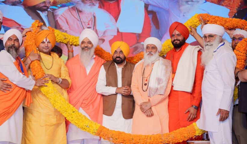 ਸ਼ਾ ਵਿਰੋਧੀ ਜਾਗਰੂਕਤਾ ਪ੍ਰੋਗਰਾਮ ਵਿੱਚ ਸ਼ਾਮਲ ਹੋਏ ਮੁੱਖ ਮੰਤਰੀ ਭਗਵੰਤ ਸਿੰਘ ਮਾਨ; ਕਿਹਾ, “ਅਸੀਂ ਪੰਜਾਬ ‘ਚੋਂ ਨਸ਼ਿਆਂ ਦਾ ਕਲੰਕ ਮਿਟਾ ਦੇਵਾਂਗੇ”