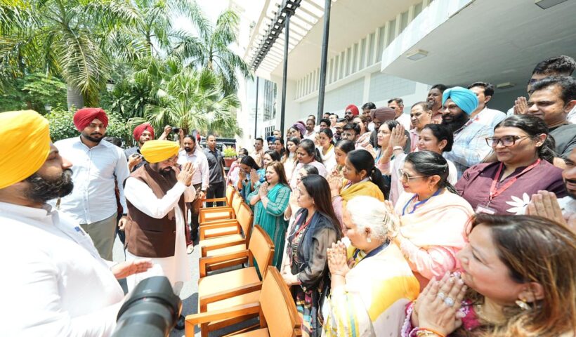 ਪੰਜਾਬ ਦੇ ਸਰਕਾਰੀ ਸਕੂਲਾਂ ਦੇ 72 ਅਧਿਆਪਕਾਂ ਦਾ ਵਫ਼ਦ ਸਿਖਲਾਈ ਲਈ ਫਿਨਲੈਂਡ ਰਵਾਨਾ, ਭਗਵੰਤ ਮਾਨ ਸਰਕਾਰ ਦੀ ‘ਸਿੱਖਿਆ ਕ੍ਰਾਂਤੀ’ ਨੂੰ ਹੋਰ ਮਜ਼ਬੂਤੀ ਮਿਲੇਗੀ