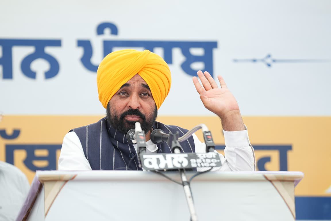 ਮੋਦੀ ਸਰਕਾਰ ਖਾੜੀ ਜੰਗ ਦੀ ਆੜ ਵਿੱਚ ਲੋਕਾਂ ਤੋਂ ਆਪਣੀ ਵਿਦੇਸ਼ ਤੇ ਆਰਥਿਕ ਨੀਤੀ ਦੀਆਂ ਨਾਕਾਮੀਆਂ ਲੁਕਾਉਣ ਦੀ ਕੋਸ਼ਿਸ਼ ਕਰ ਰਹੀ: ਮੁੱਖ ਮੰਤਰੀ ਭਗਵੰਤ ਸਿੰਘ ਮਾਨ