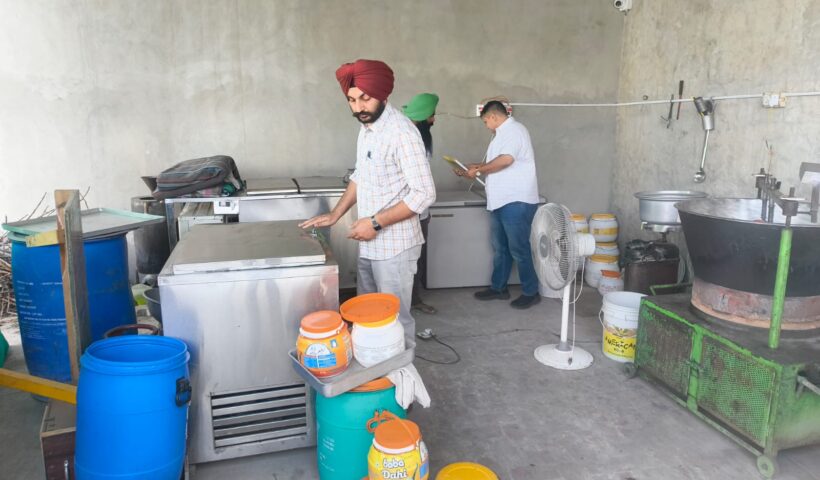 ਦੁੱਧ ਸੈਂਪਲਿੰਗ ਮੁਹਿੰਮ ਤੋਂ ਬਾਅਦ, ਪੰਜਾਬ ਵਿੱਚ ਦੋ ਰੋਜ਼ਾ ਵਿਆਪਕ ਪਨੀਰ ਸੈਂਪਲਿੰਗ ਮੁਹਿੰਮ ਚਲਾਈ; 211 ਸੈਂਪਲ ਕੀਤੇ ਗਏ ਇਕੱਤਰ