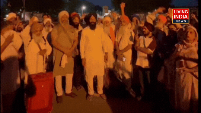 Bagha Border Sikh Pilgrim: हरियाणा के 94 सिख तीर्थ यात्रियों का जत्था अमृतसर बाघा बॉर्डर पर, एक कमी से नहीं हुई पाकिस्तान में एंट्री 