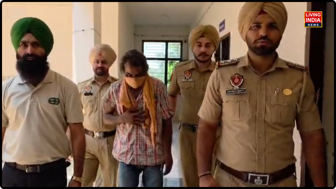 ਜ਼ਿਲ੍ਹਾ ਖੰਨਾ ਪੁਲਿਸ ਨੇ ਇੱਕ ਬੇਹੱਦ ਖ਼ੌਫ਼ਨਾਕ ਅਤੇ ਅੰਨ੍ਹੇ ਕਤਲ ਦੀ ਗੁੱਥੀ ਨੂੰ ਸੁਲਝਾਉਣ ਵਿੱਚ ਵੱਡੀ ਸਫਲਤਾ ਹਾਸਲ ਕੀਤੀ ਹੈ। ਪੁਲਿਸ ਨੇ 14 ਸਾਲ ਦੀ ਮਾਸੂਮ ਨਾਬਾਲਿਗ