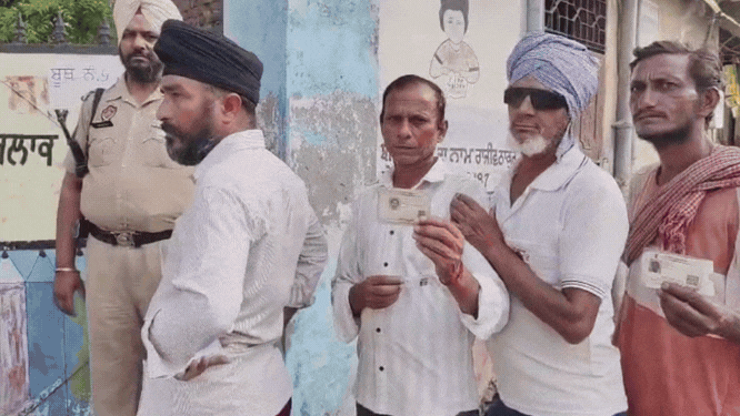 Gurdaspur MC Re-polling: गुरदासपुर के दीना नगर के वार्ड छह पर फिर वोटिंग, जानिए क्यों नगर परिषद पर कब्जे के लिए जरूरी है ये सीट?